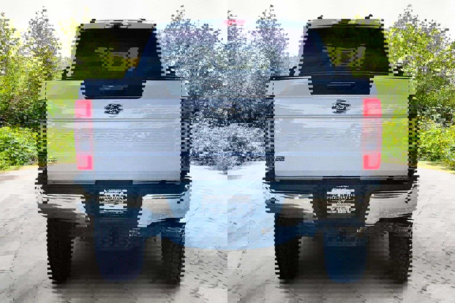 Used 2020 Ford F250 Lariat w/ Tremor Off-Road Package image 4