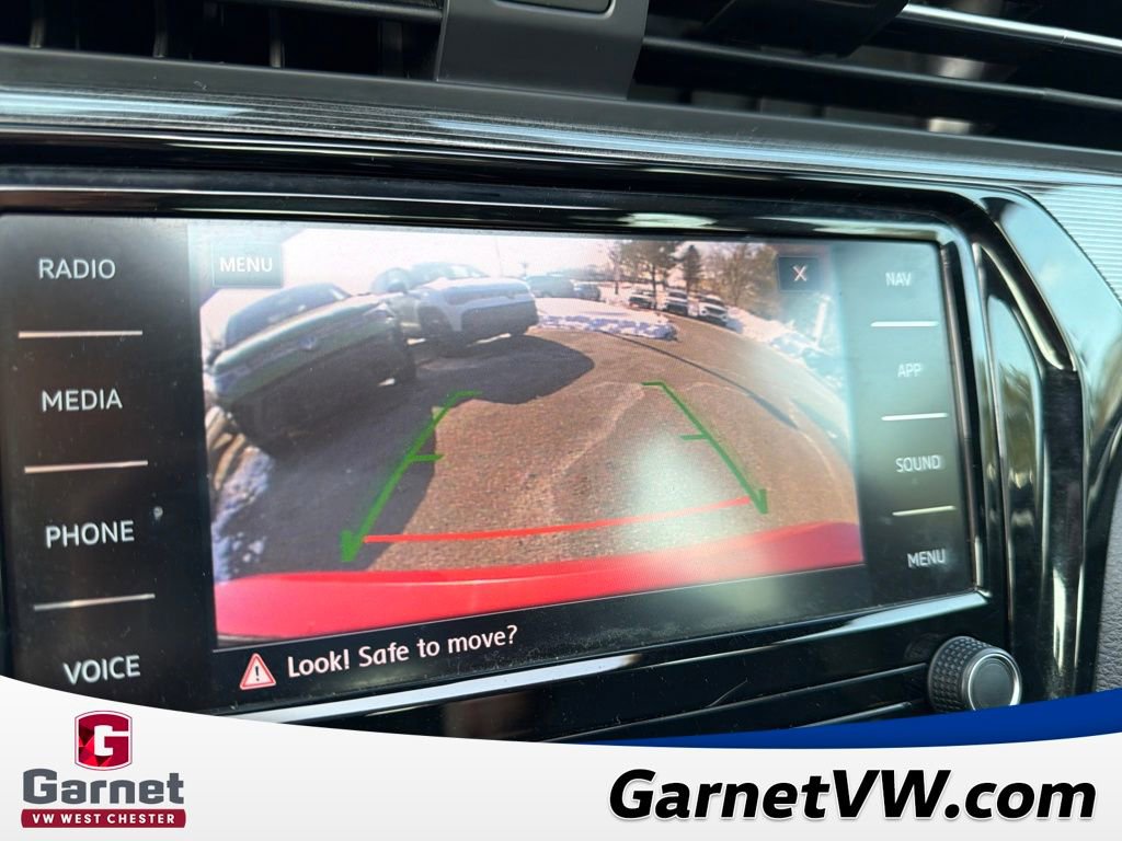 Used 2021 Volkswagen Passat 2.0T R-Line image 21