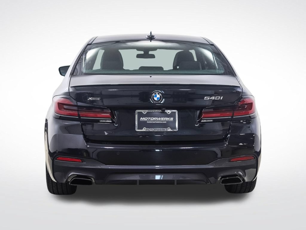 Certified 2023 BMW 540i xDrive w/ M Sport Package AWD/4WD image 4