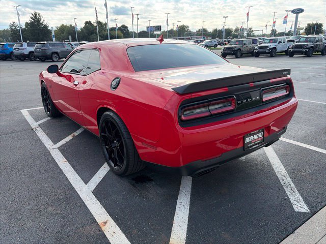 Used 2015 Dodge Challenger SRT Hellcat RWD image 3