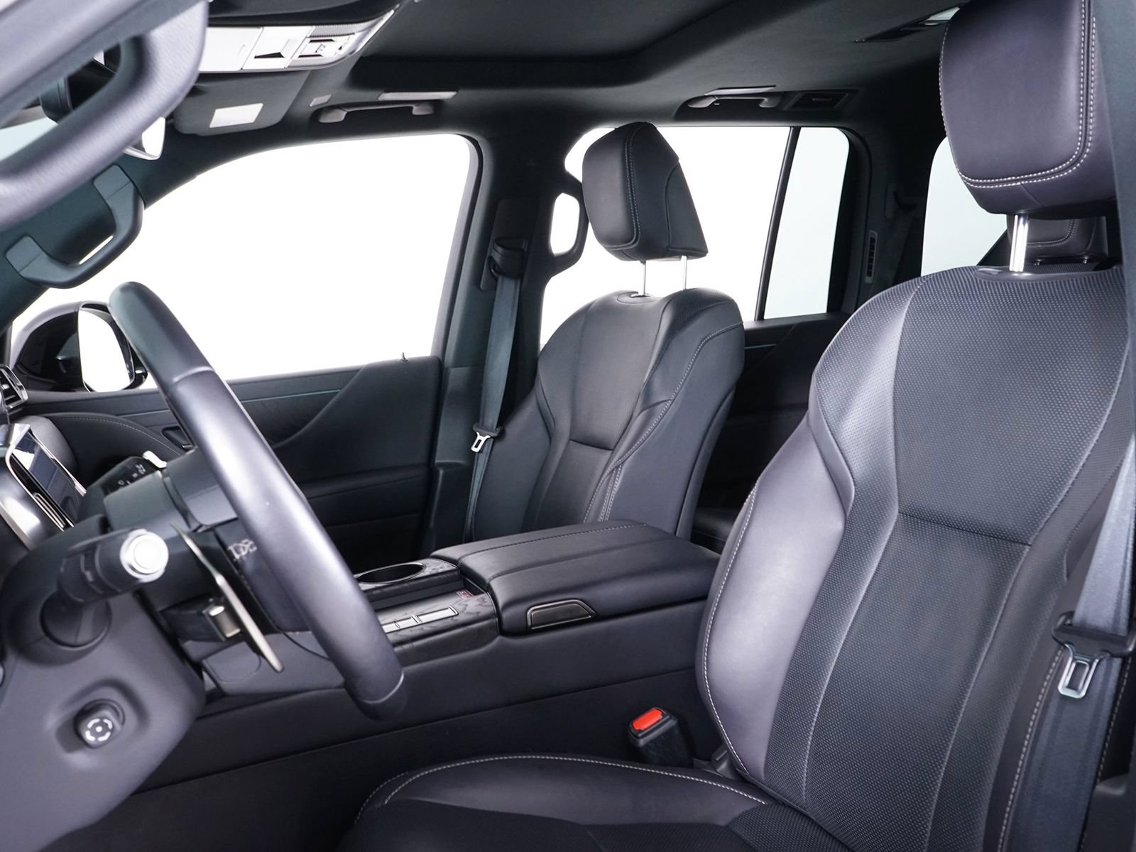Used 2023 Lexus LX 600 4WD w/ Appearance Package image 24