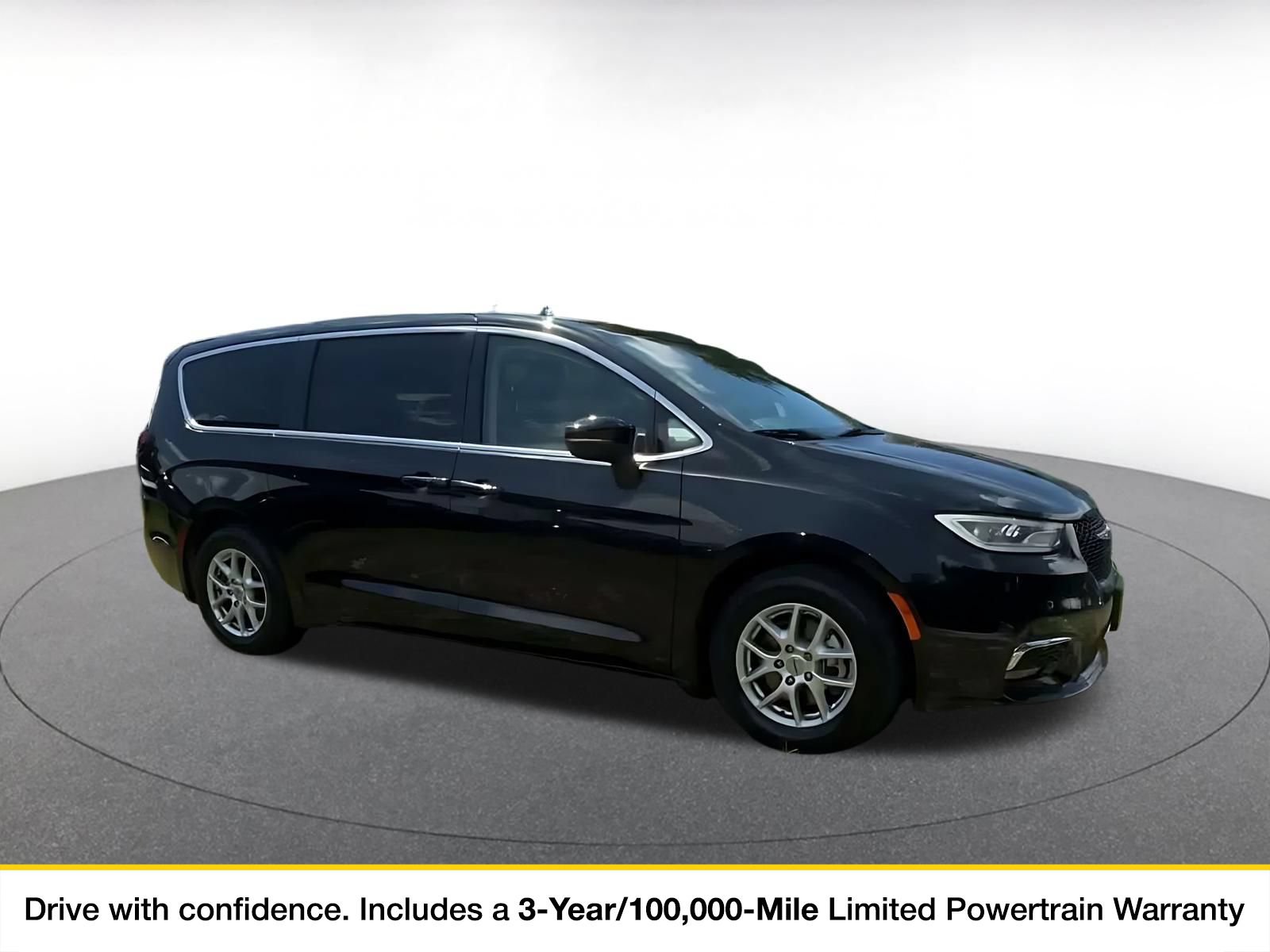 Used 2023 Chrysler Pacifica Touring-L