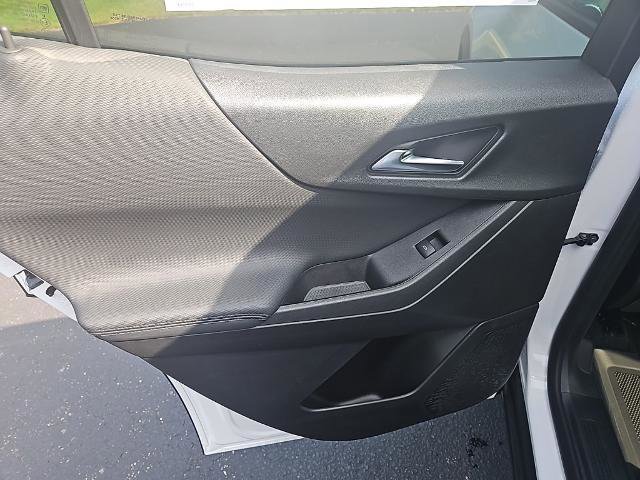 New 2026 Chevrolet Equinox LT w/ Convenience Package II image 18