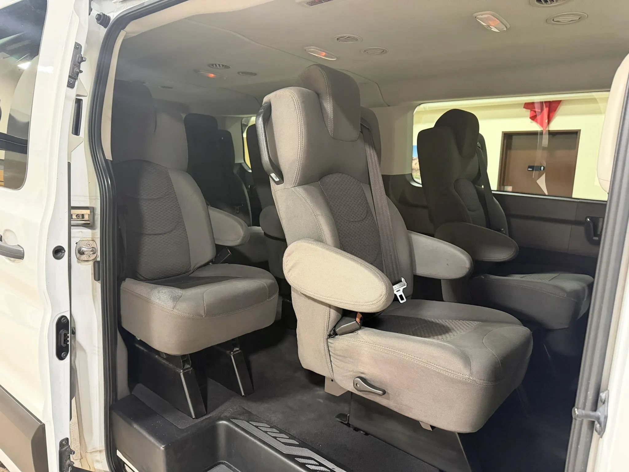 Used 2020 Ford Transit 350 XLT RWD image 26