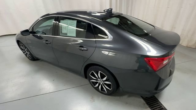 Used 2017 Chevrolet Malibu LT FWD image 6