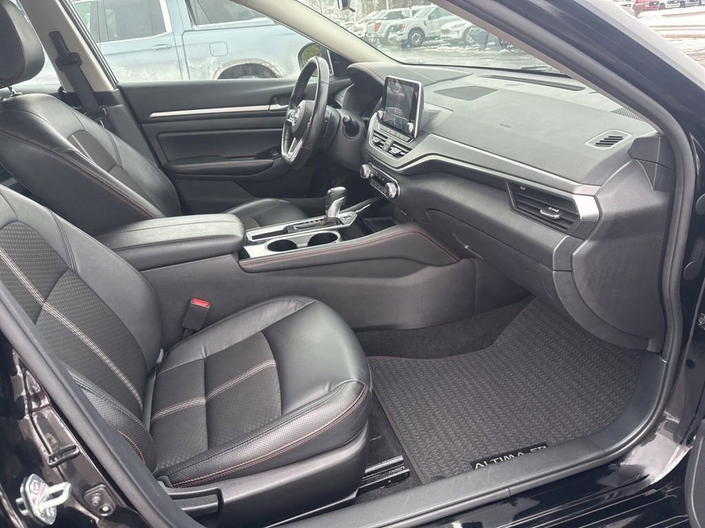 Used 2024 Nissan Altima 2.5 SR image 34