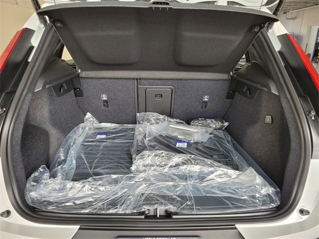 New 2026 Volvo XC40 B5 Plus w/ Protection Package Premier image 13