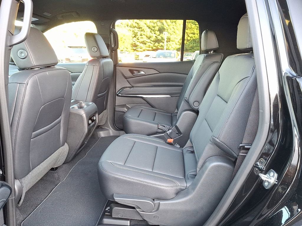 New 2026 Chevrolet Traverse LT w/ Midnight/Sport Edition image 5