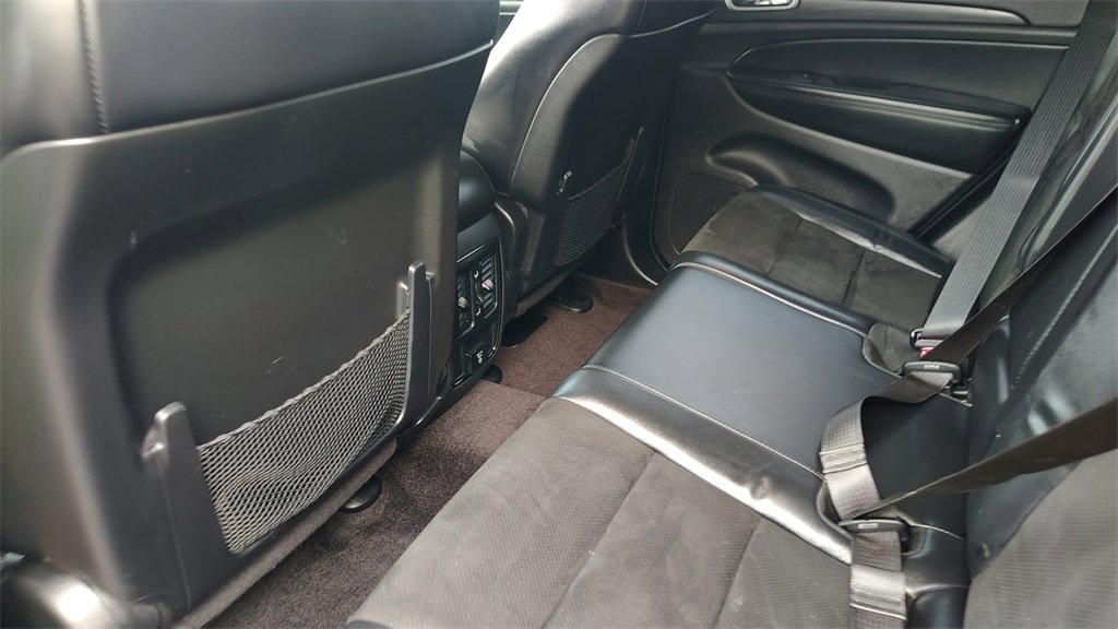 Used 2019 Jeep Grand Cherokee Altitude image 27