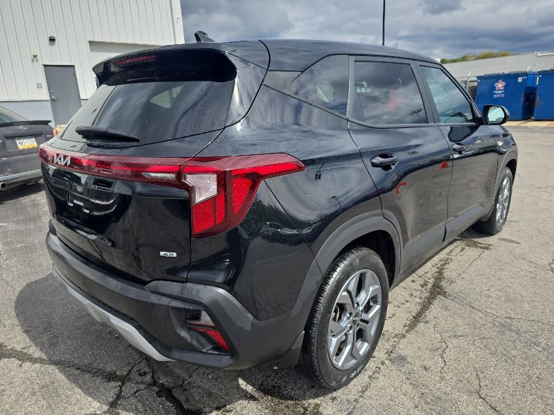 Certified 2024 Kia Seltos LX AWD/4WD image 8
