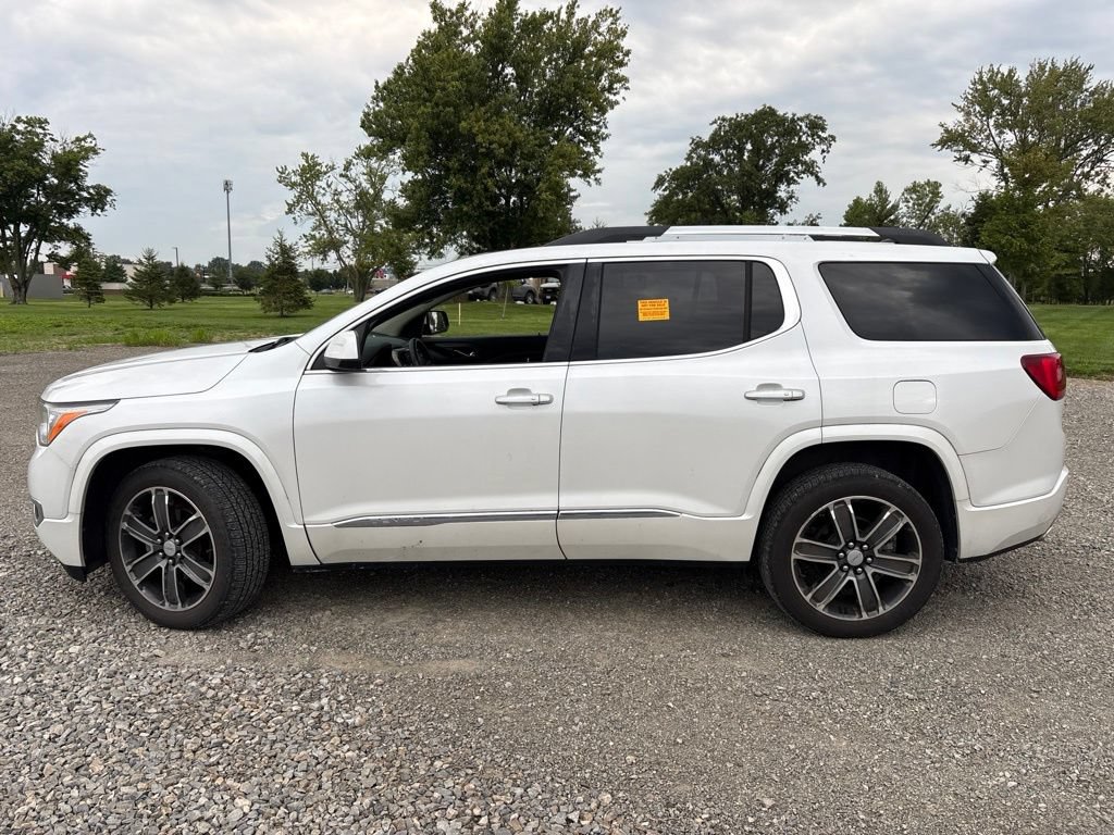 Used 2017 GMC Acadia Denali w/ Technology Package AWD/4WD image 7