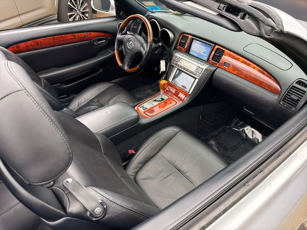 Used 2008 Lexus SC 430 Convertible w/ Preferred Accessory Pkg image 36