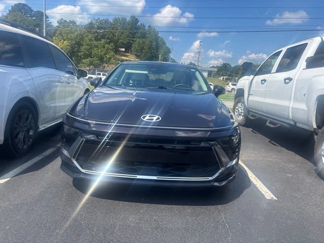 Used 2024 Hyundai Sonata SEL w/ Convenience Package FWD image 2