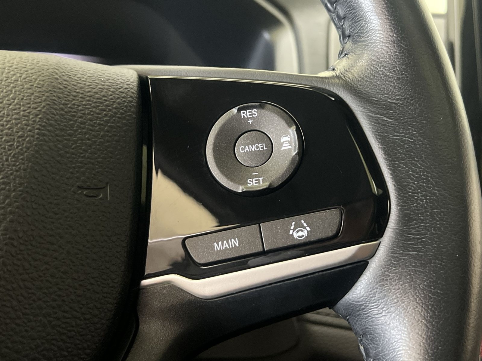 Used 2018 Honda Odyssey Touring image 36
