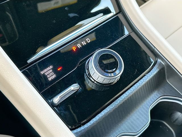 Used 2025 Jeep Grand Cherokee Limited w/ MOPAR Finishing Package AWD/4WD image 17