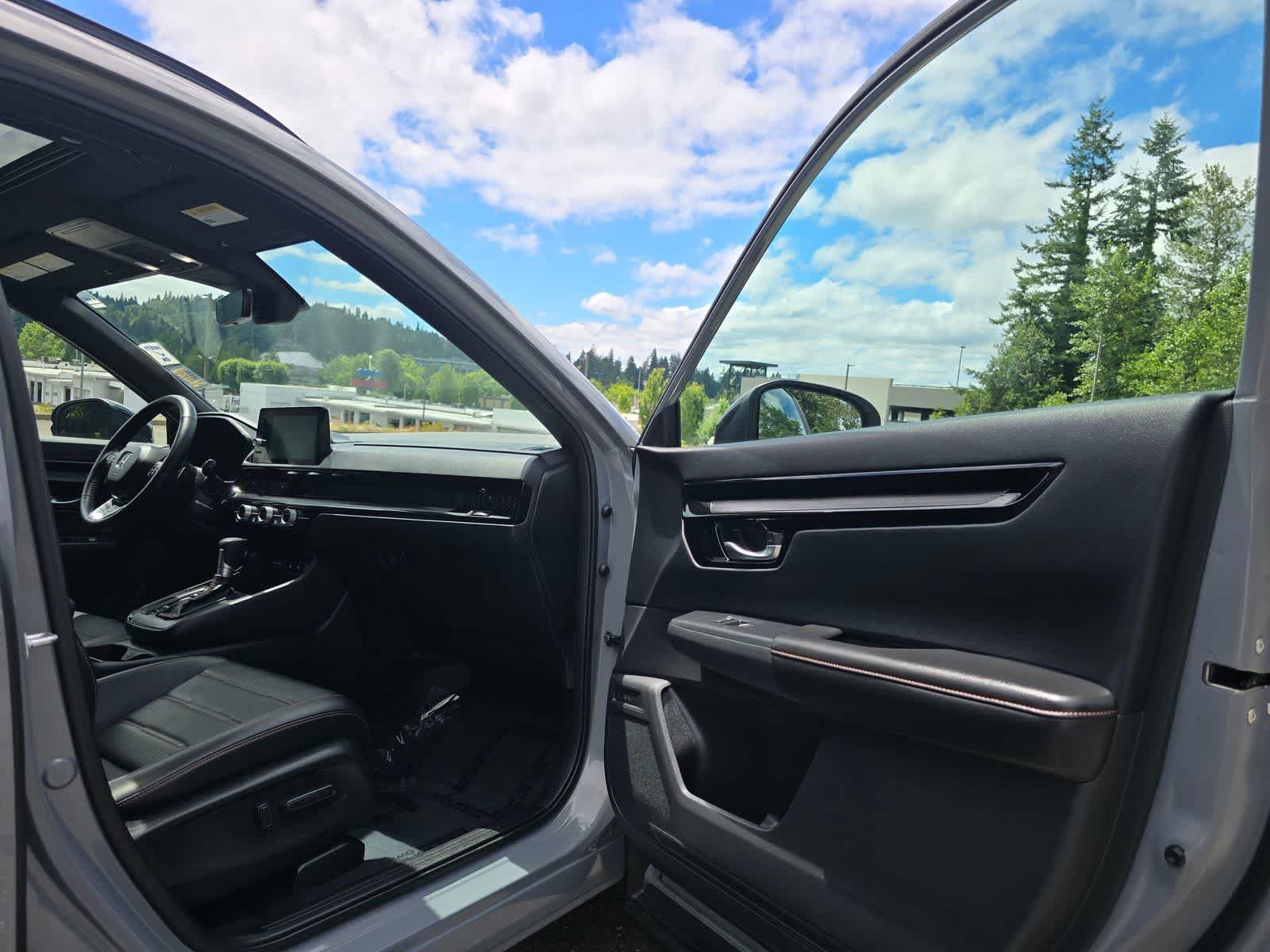 Used 2026 Honda CR-V Sport Touring image 30