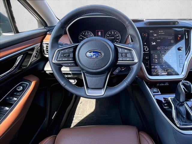 Used 2025 Subaru Outback Touring AWD/4WD image 7