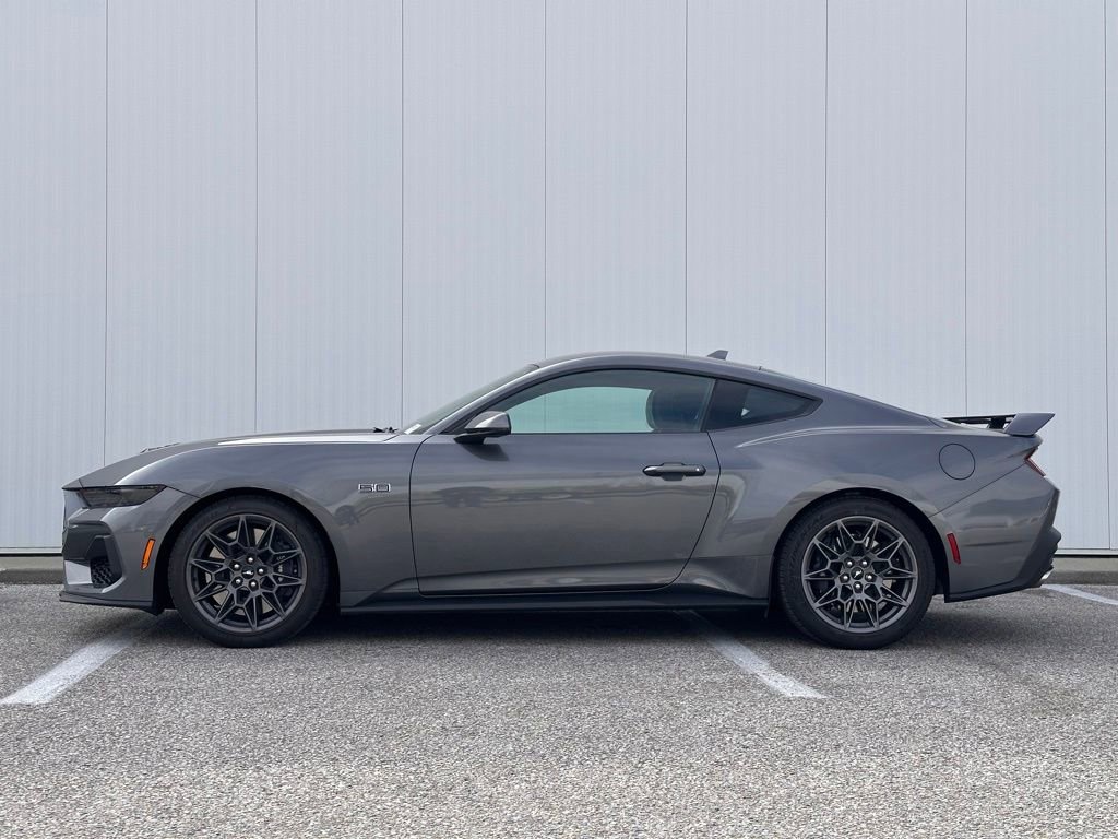 Used 2025 Ford Mustang GT Premium w/ GT Performance Package image 2