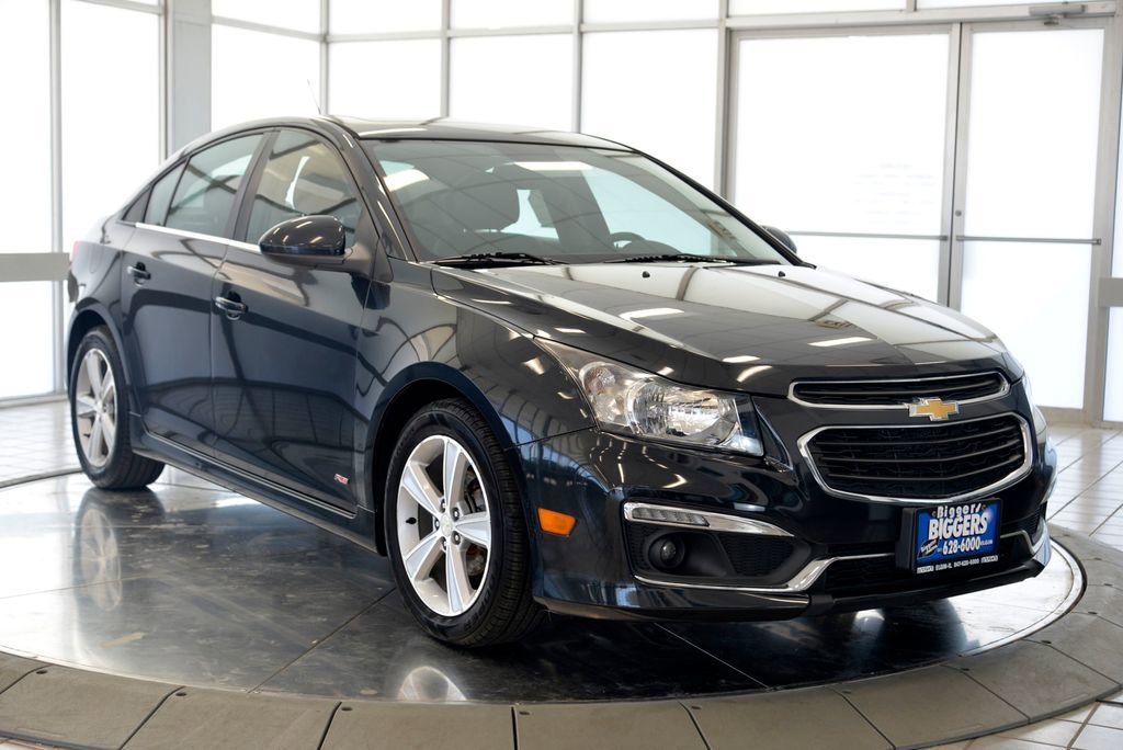 Used 2015 Chevrolet Cruze LT w/ Sun, Sound and Sport Package image 2