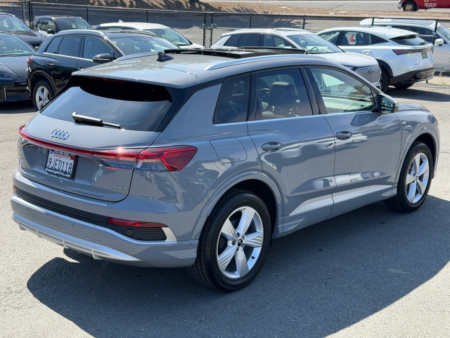 Used 2023 Audi Q4 e-tron Prestige AWD/4WD image 5