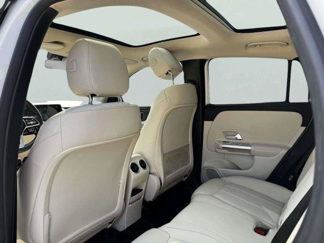 Used 2023 Mercedes-Benz GLA 250 w/ Premium Package image 36