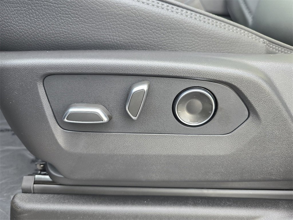 New 2026 GMC Yukon XL Denali image 15