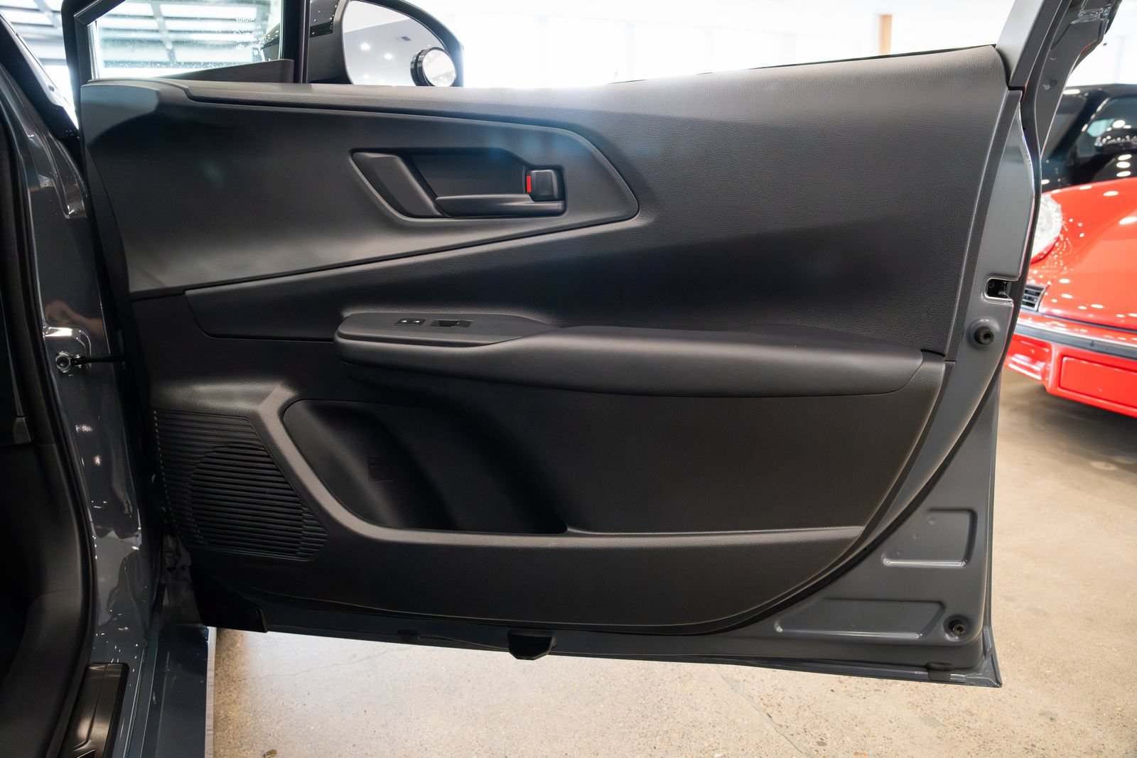 Used 2024 Toyota Prius Prime FWD image 23