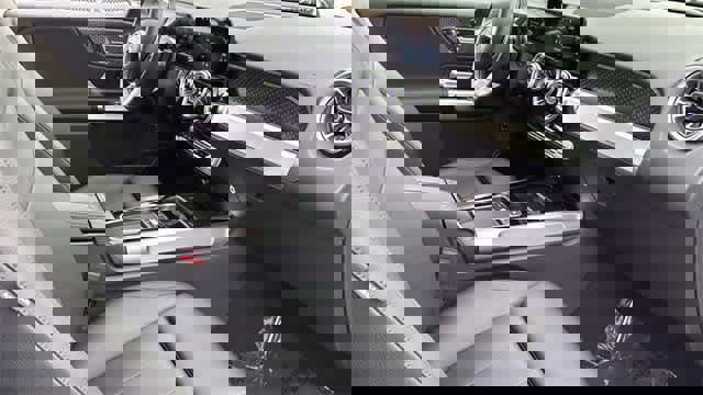 Used 2025 Mercedes-Benz GLB 250 4MATIC image 73