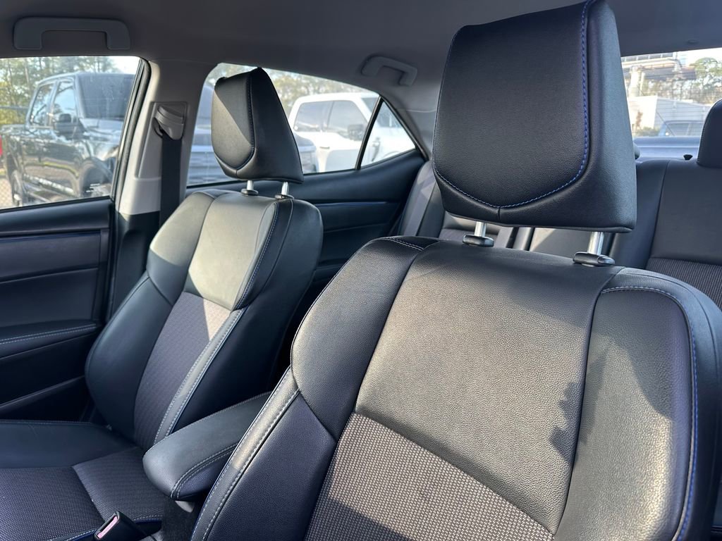 Used 2018 Toyota Corolla L image 12