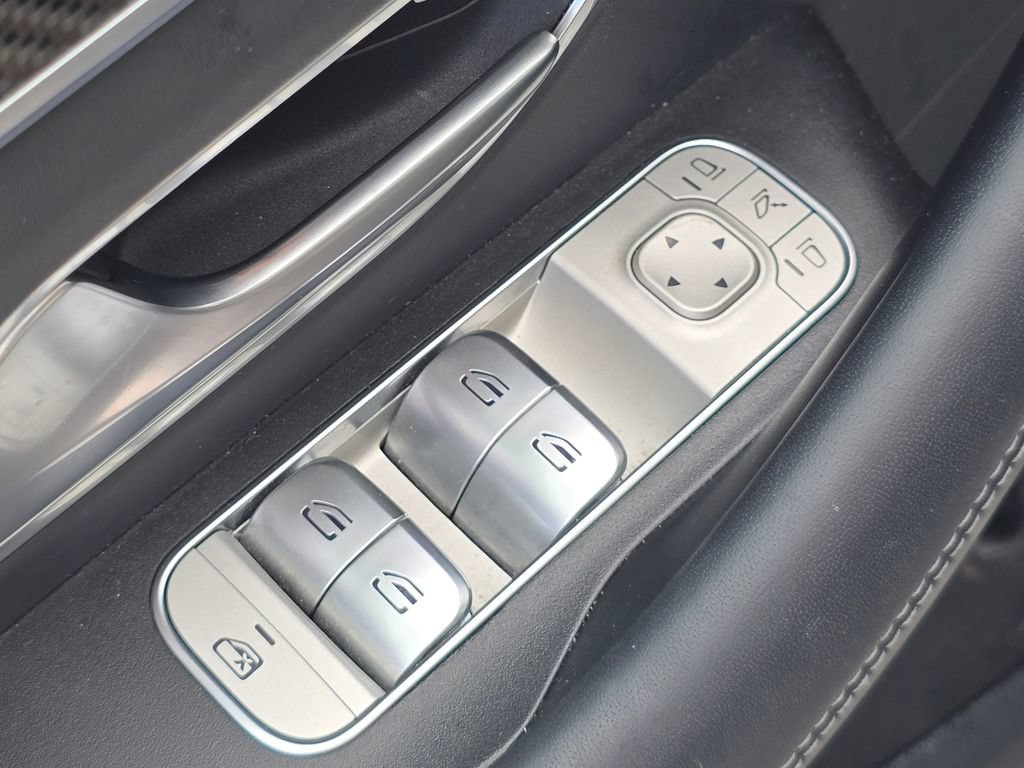 Used 2024 Mercedes-Benz GLS 63 AMG 4MATIC image 34
