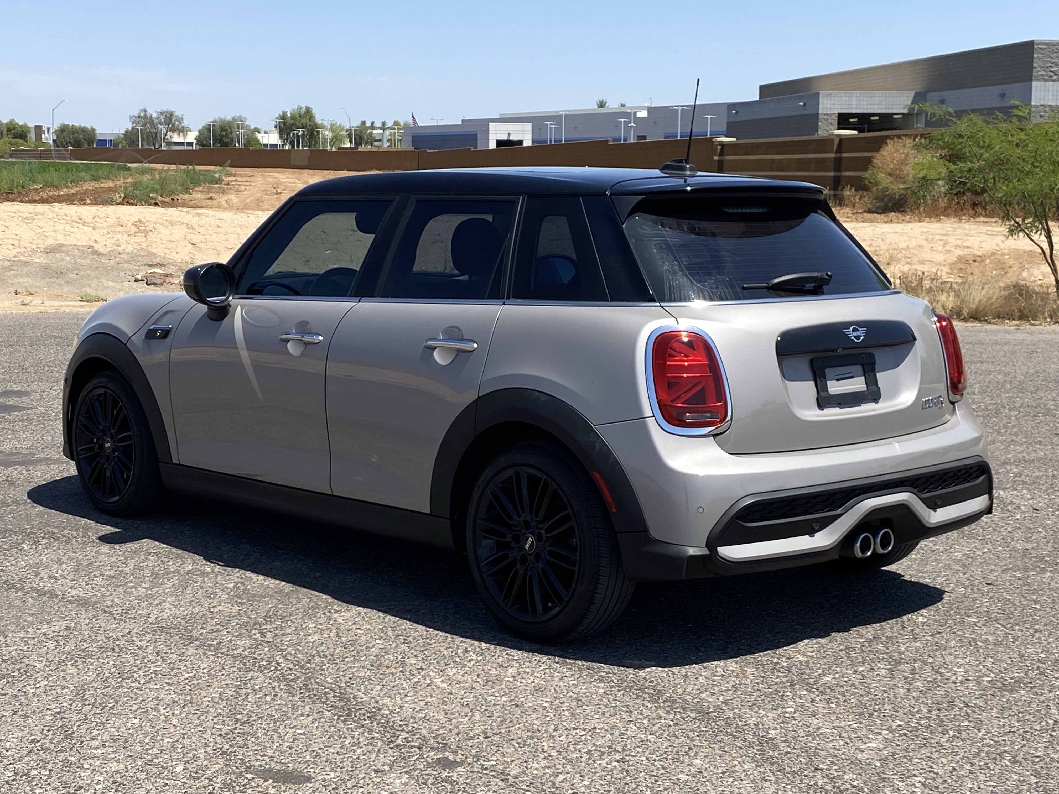 Used 2022 MINI Cooper S w/ Driver Assistance Package FWD image 5