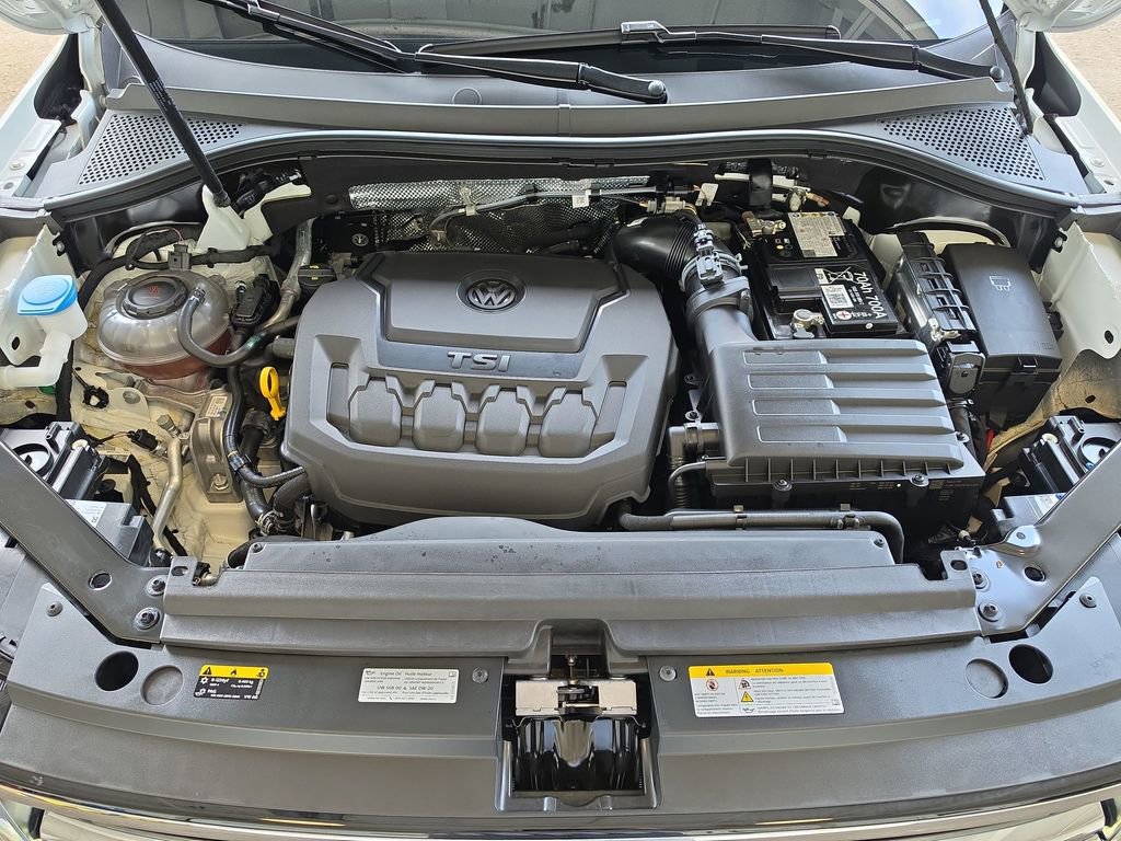 Used 2024 Volkswagen Tiguan SE AWD/4WD image 32