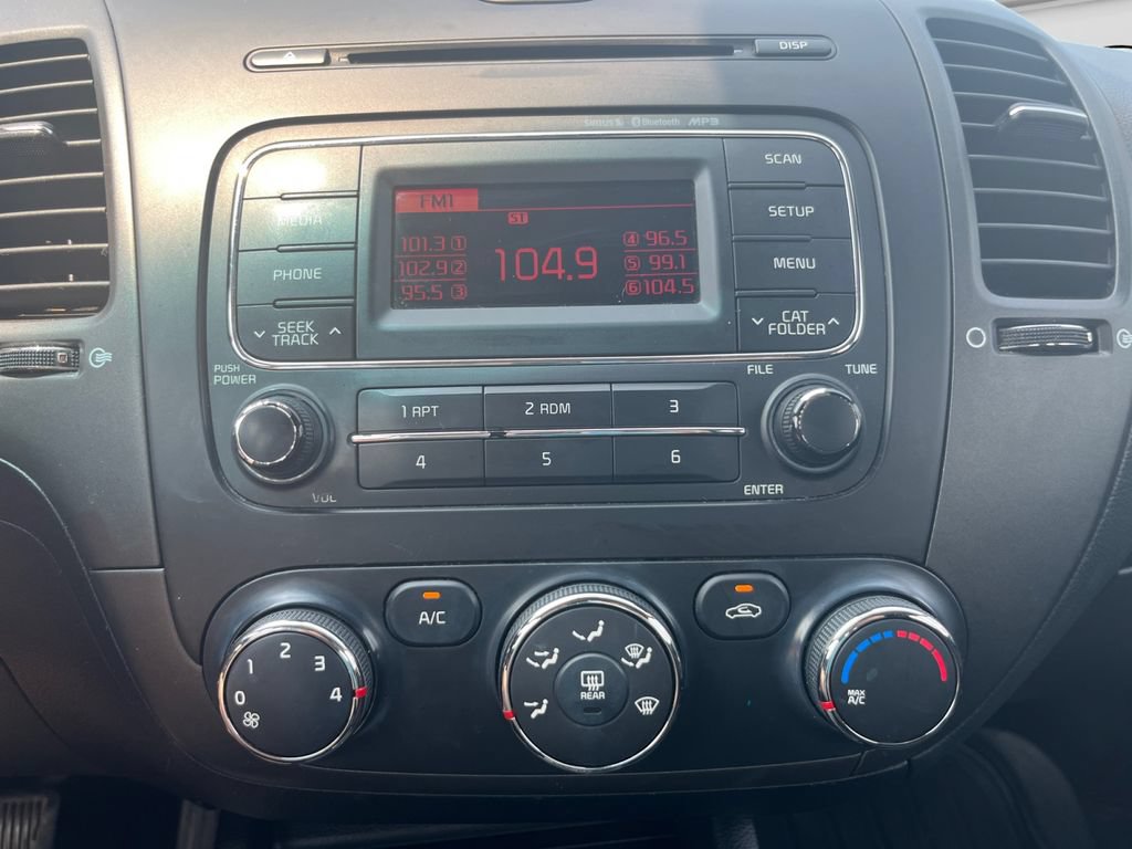 Used 2016 Kia Forte LX FWD image 20