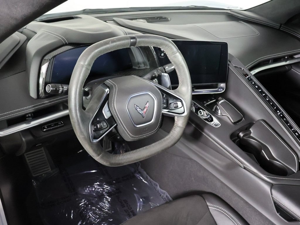 Used 2021 Chevrolet Corvette Stingray Premium Conv w/ Z51 Performance Package RWD image 30