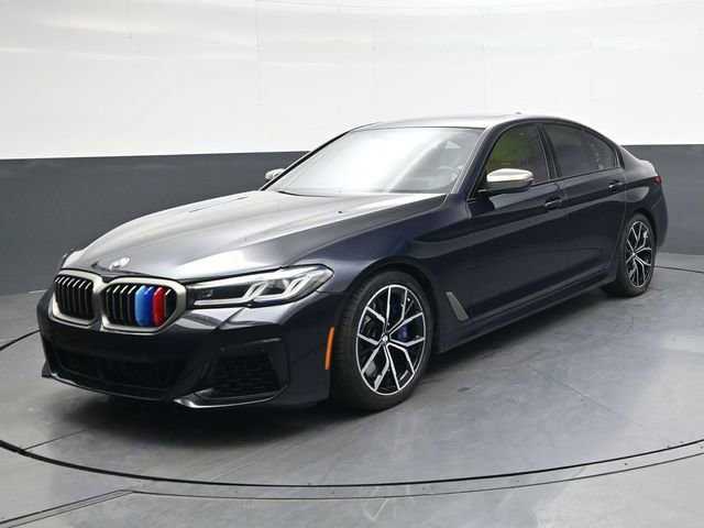 Used 2023 BMW M550i xDrive w/ Dynamic Handling Package image 10