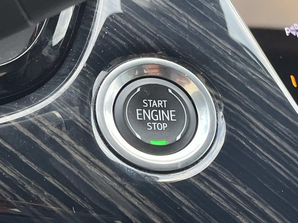 Certified 2024 Cadillac XT6 Premium Luxury w/ Technology Package image 35