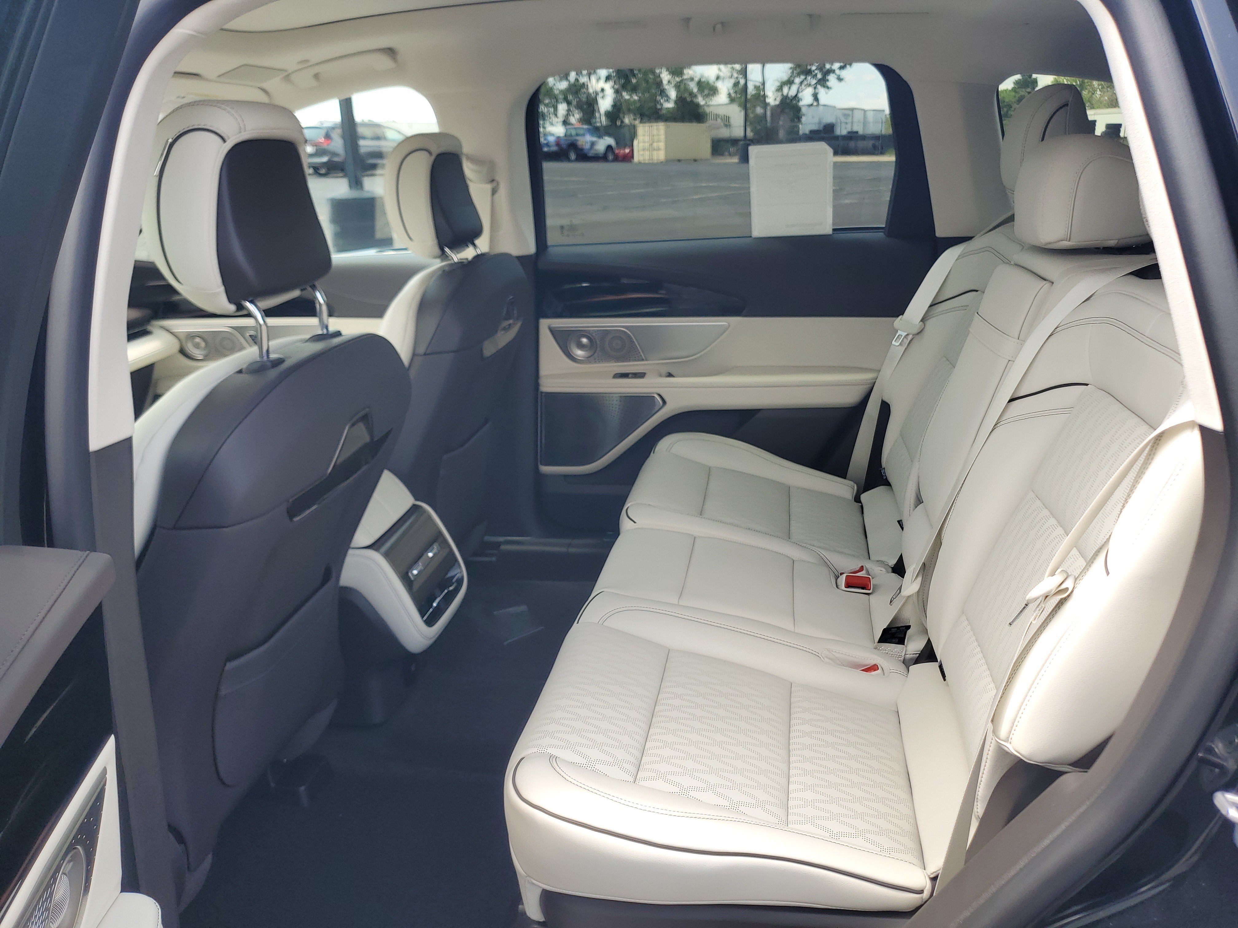 New 2026 Lincoln Nautilus Black Label AWD/4WD image 28