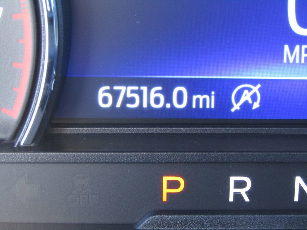 Used 2020 Ford Explorer XLT w/ Equipment Group 202A image 27