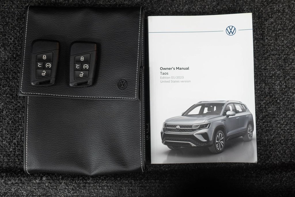 Used 2023 Volkswagen Taos SE w/ Panoramic Sunroof Package AWD/4WD image 49