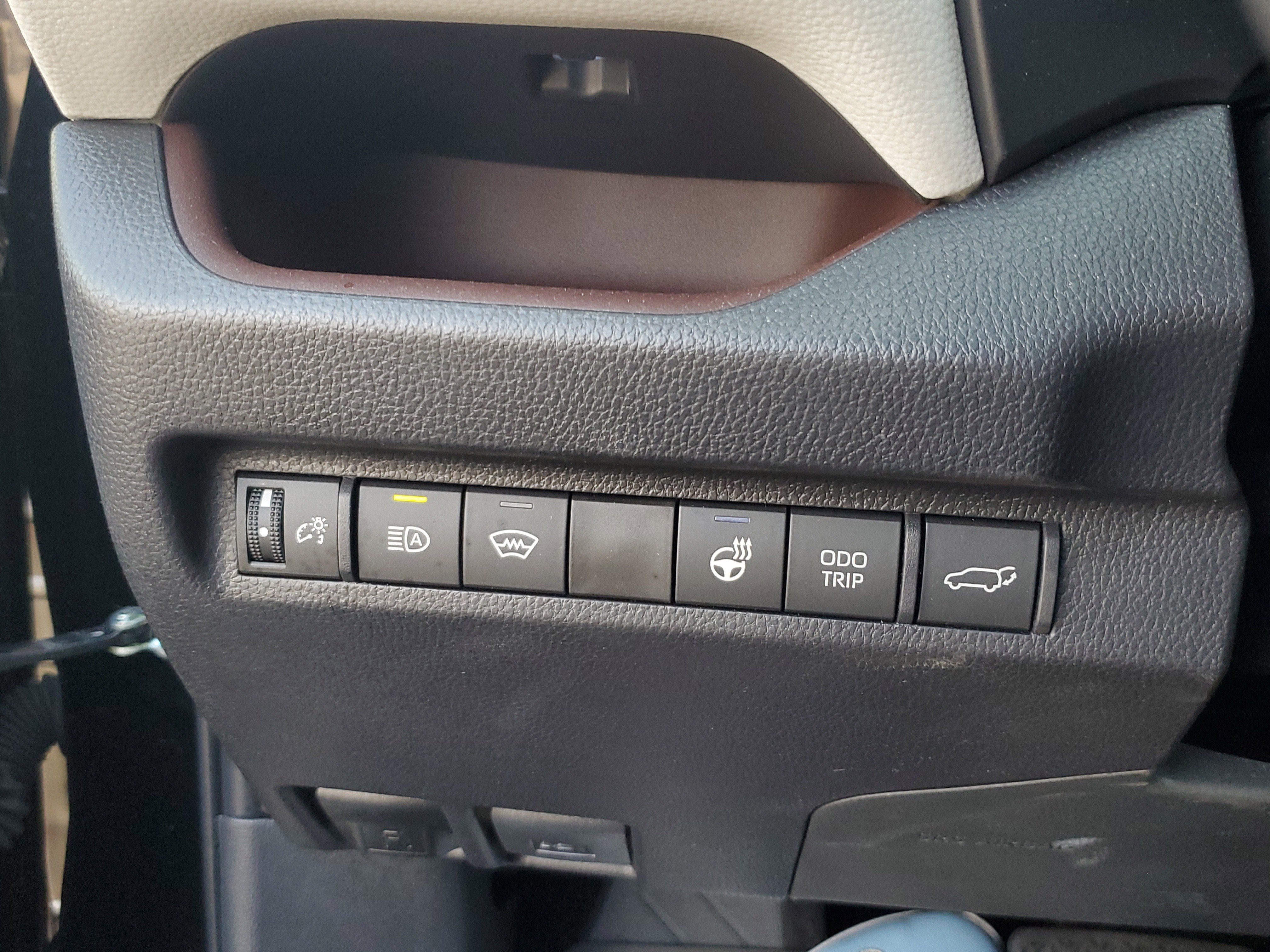 Certified 2025 Toyota RAV4 Limited image 24