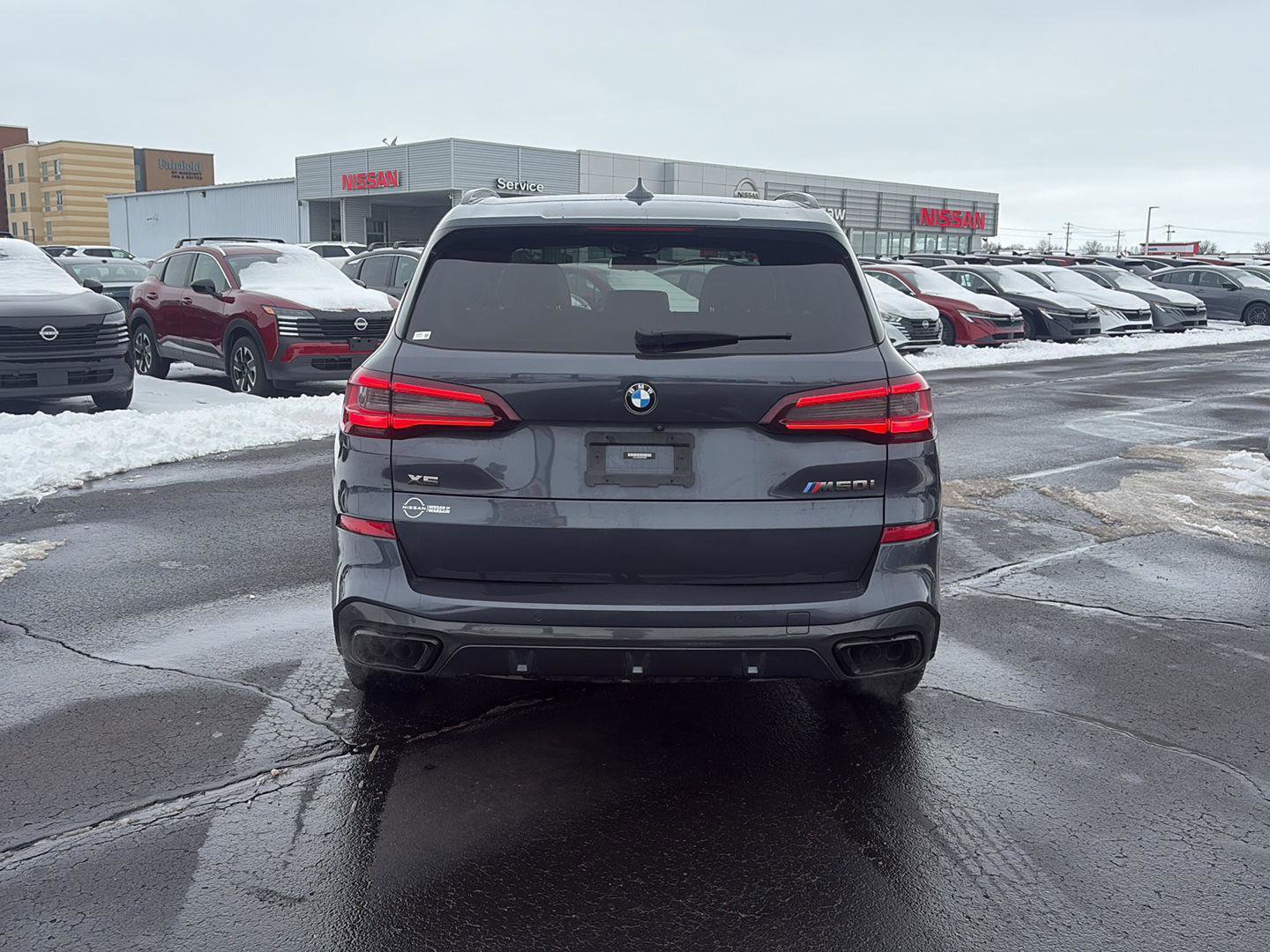 Used 2021 BMW X5 M50i w/ Executive Package image 4