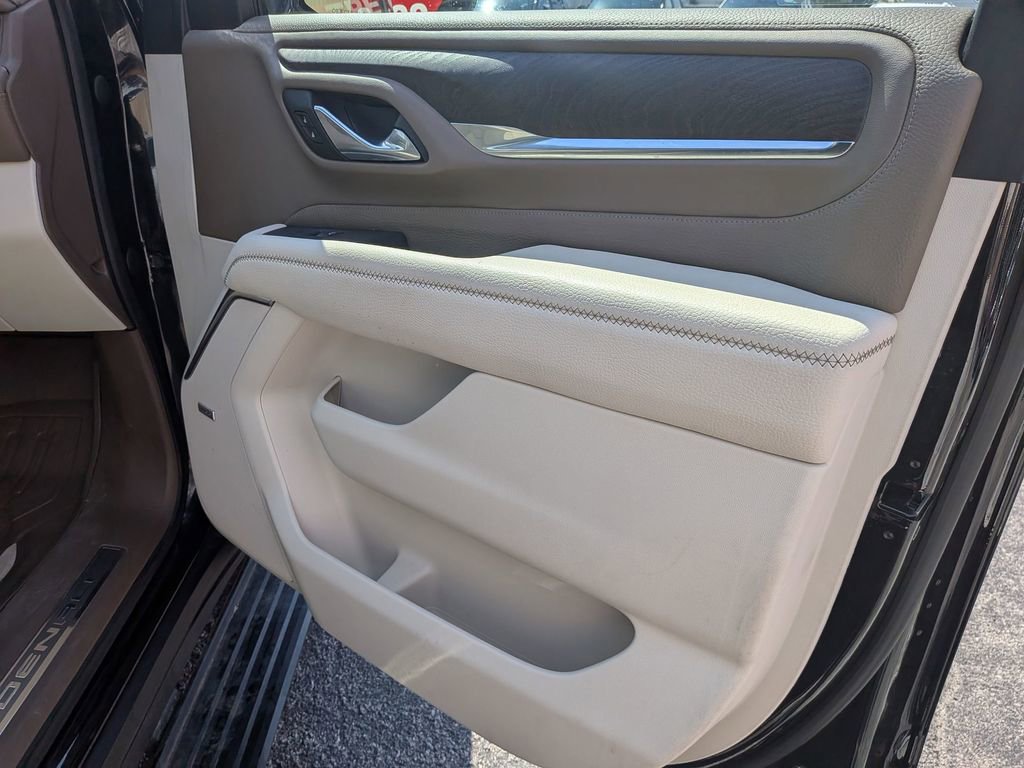 Certified 2023 GMC Yukon XL Denali AWD/4WD image 24