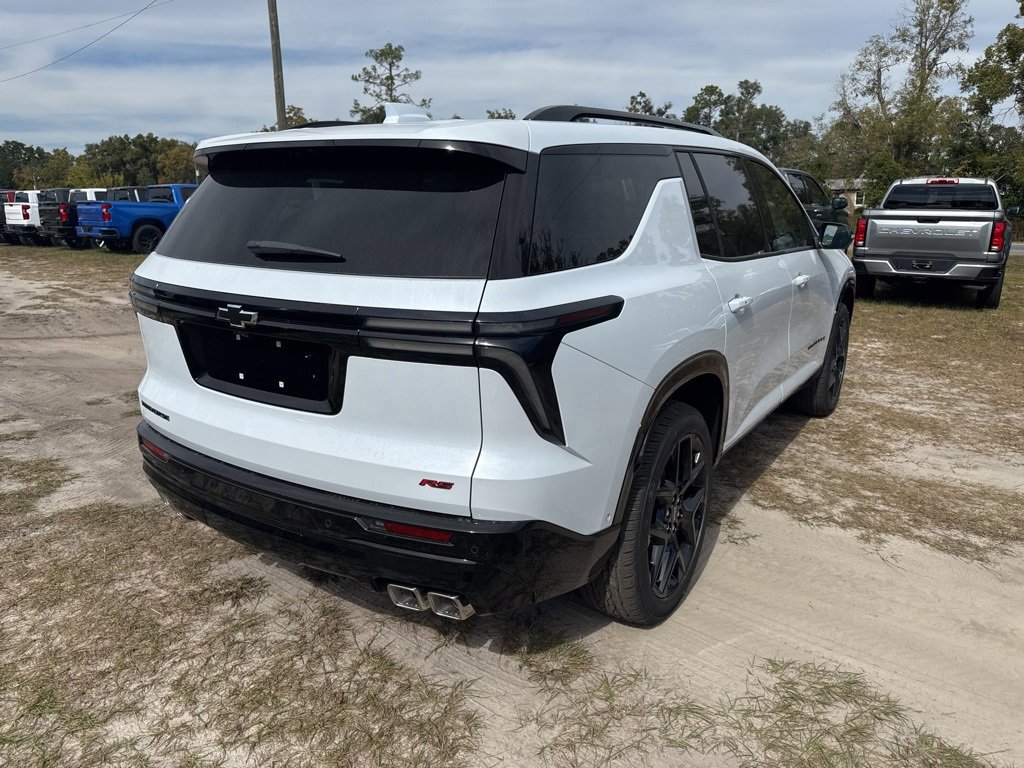 New 2026 Chevrolet Traverse RS w/ LPO, Floor Liner Package image 4