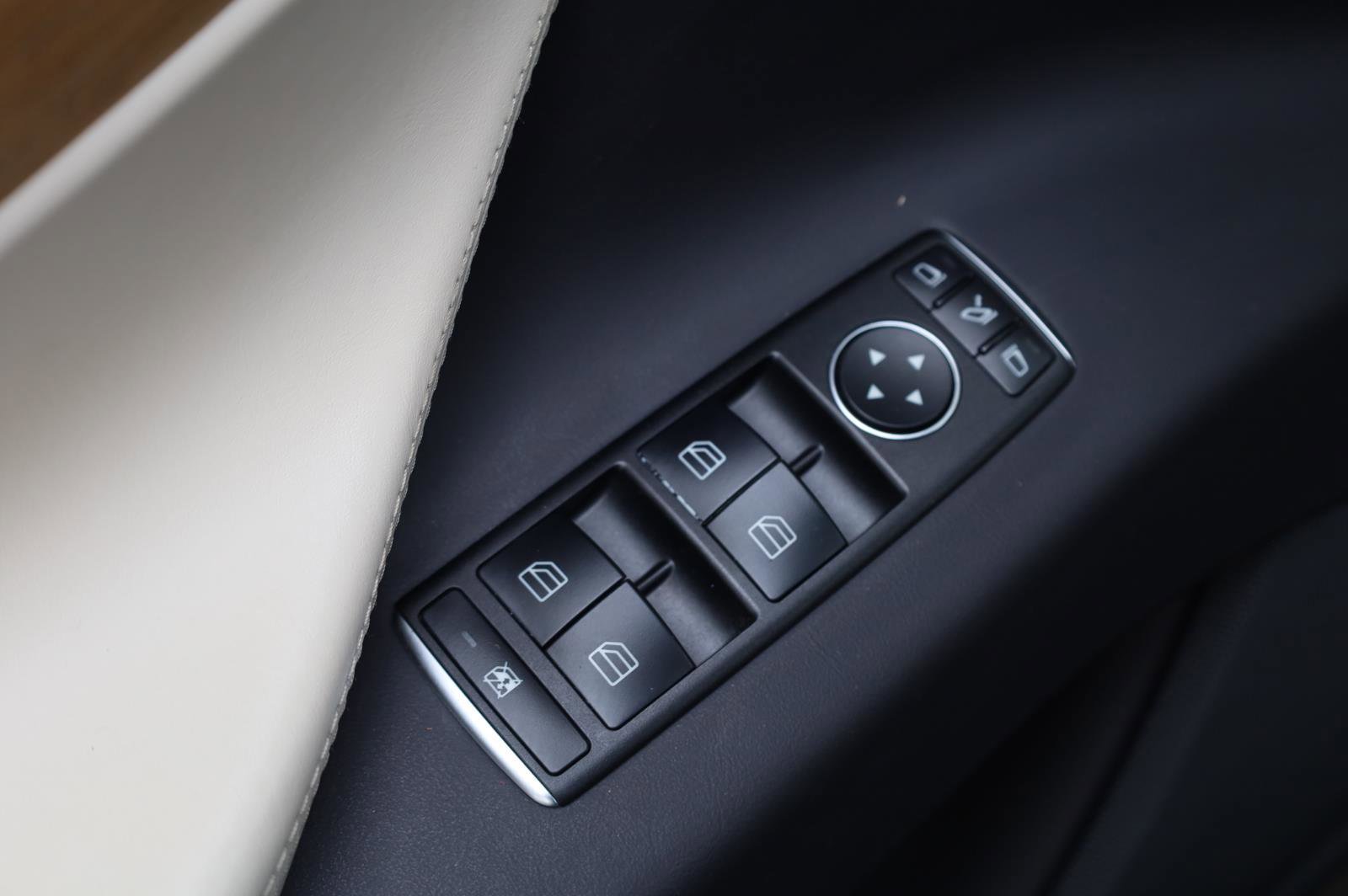 Used 2019 Tesla Model X Long Range AWD/4WD image 36