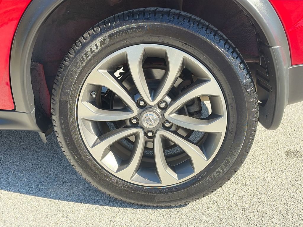 Used 2017 Nissan Juke SV image 35