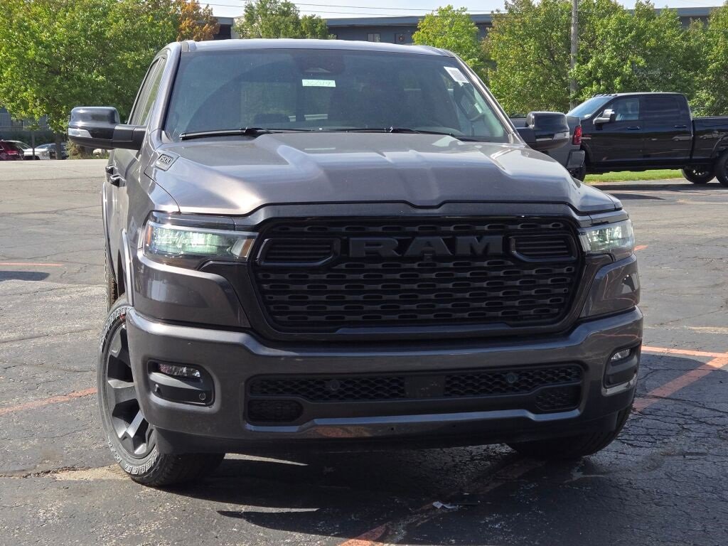 New 2026 RAM 1500 4x4 Crew Cab image 3