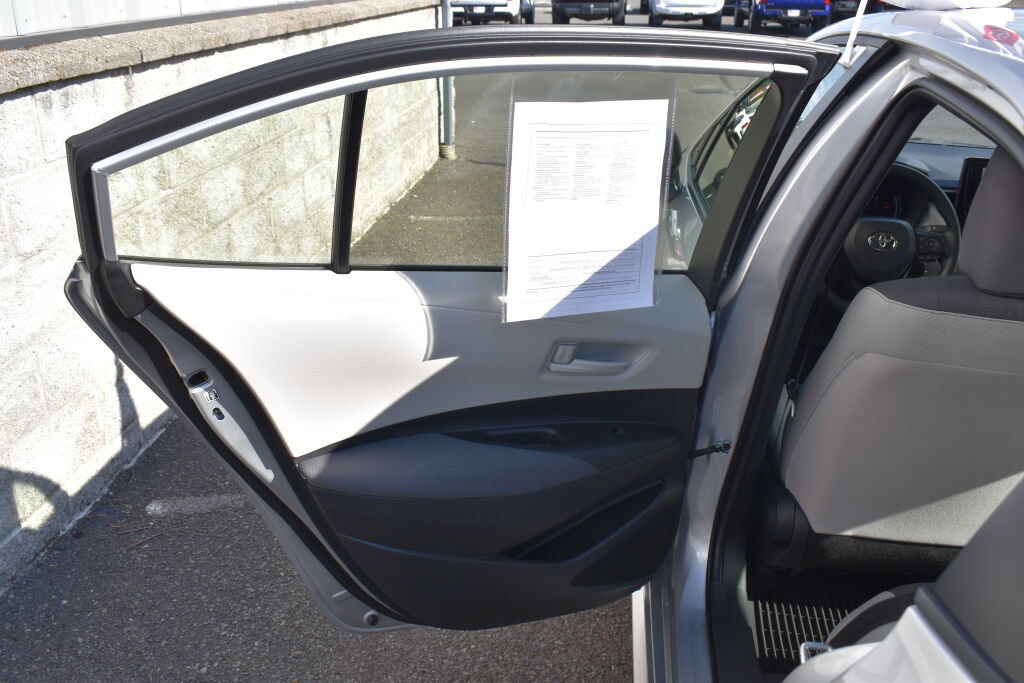 Certified 2026 Toyota Corolla LE FWD image 18