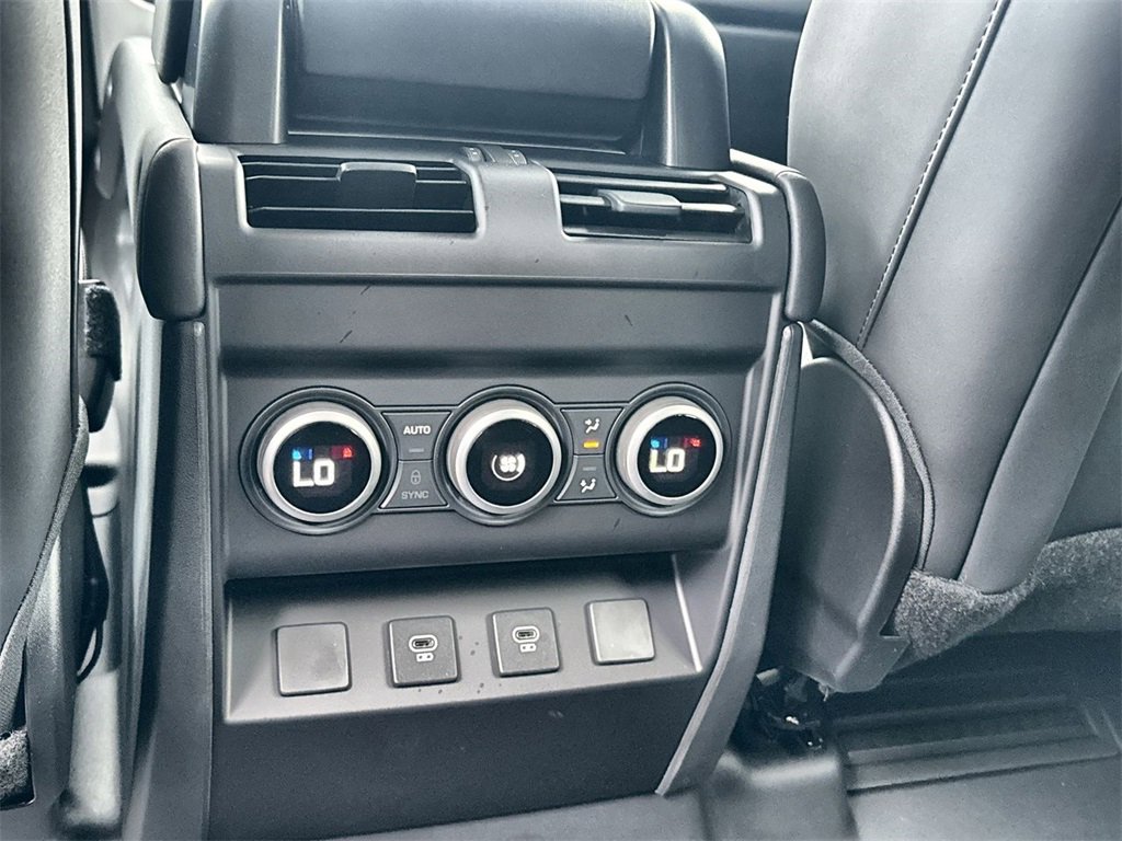 Used 2025 Land Rover Defender 110 S image 16