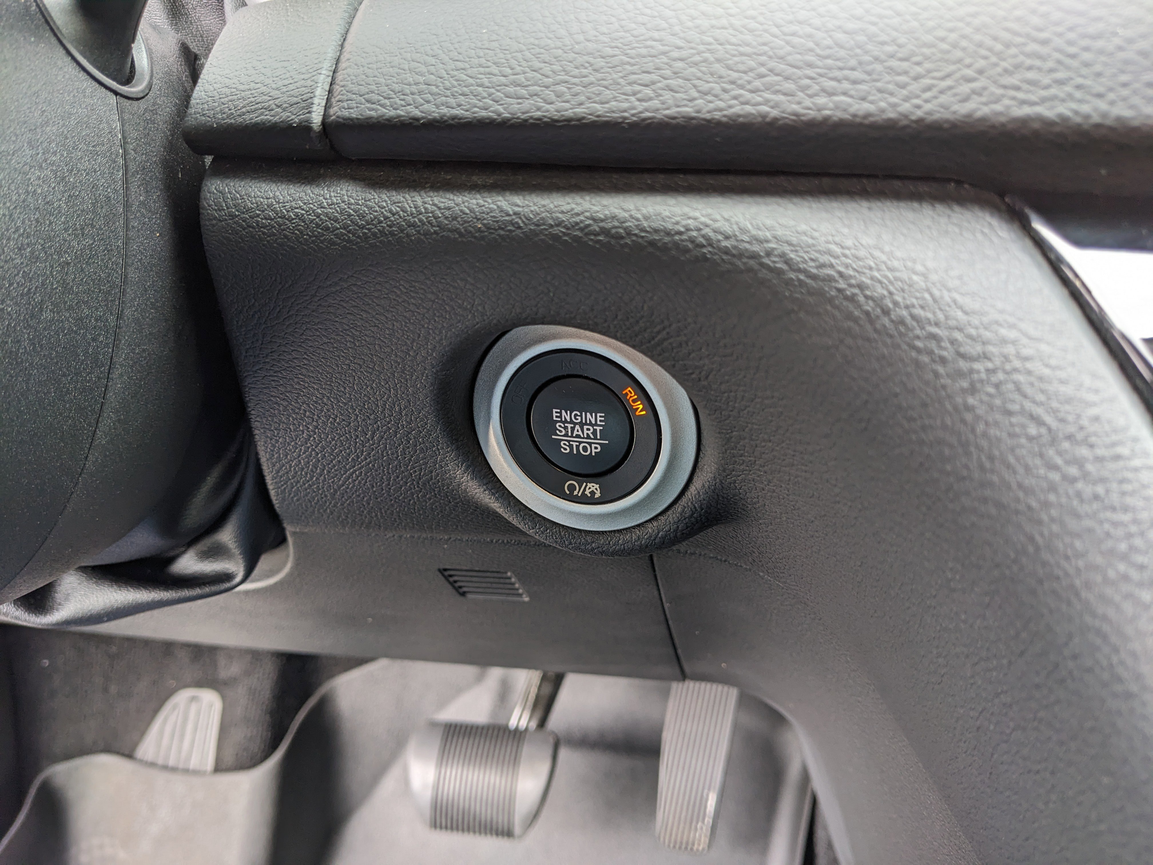 Used 2019 Chrysler Pacifica Touring Plus w/ S Appearance Package image 33