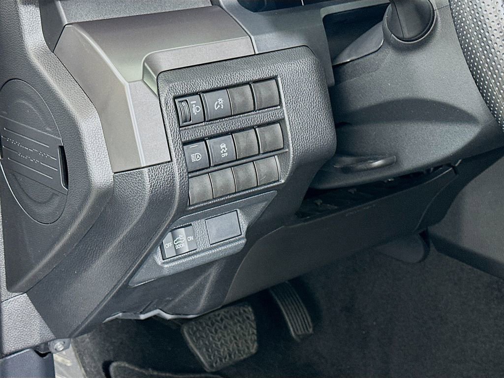 Certified 2024 Toyota Tacoma SR5 image 10